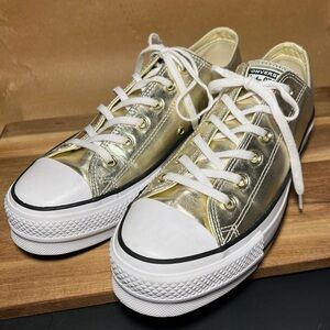 Converse Metallic Gold Platform All Stars, Women’s Size 9.5, Pre-Owned, Sneakers